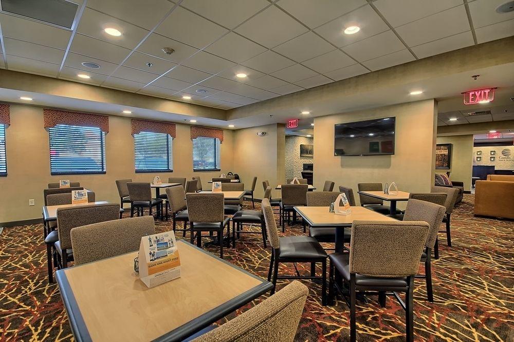 Comfort Inn & Suites Wadsworth Luaran gambar