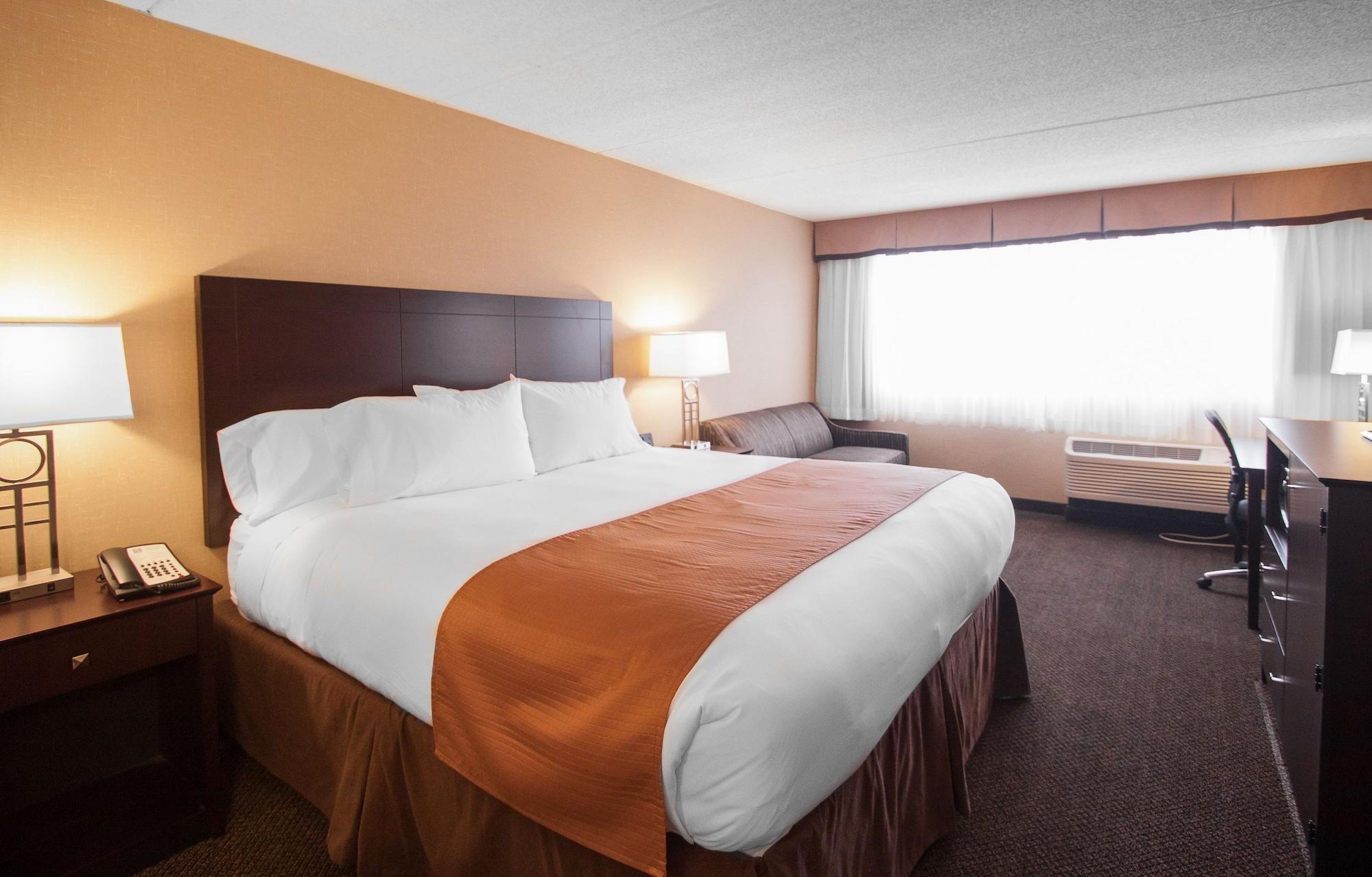 Comfort Inn & Suites Wadsworth Luaran gambar