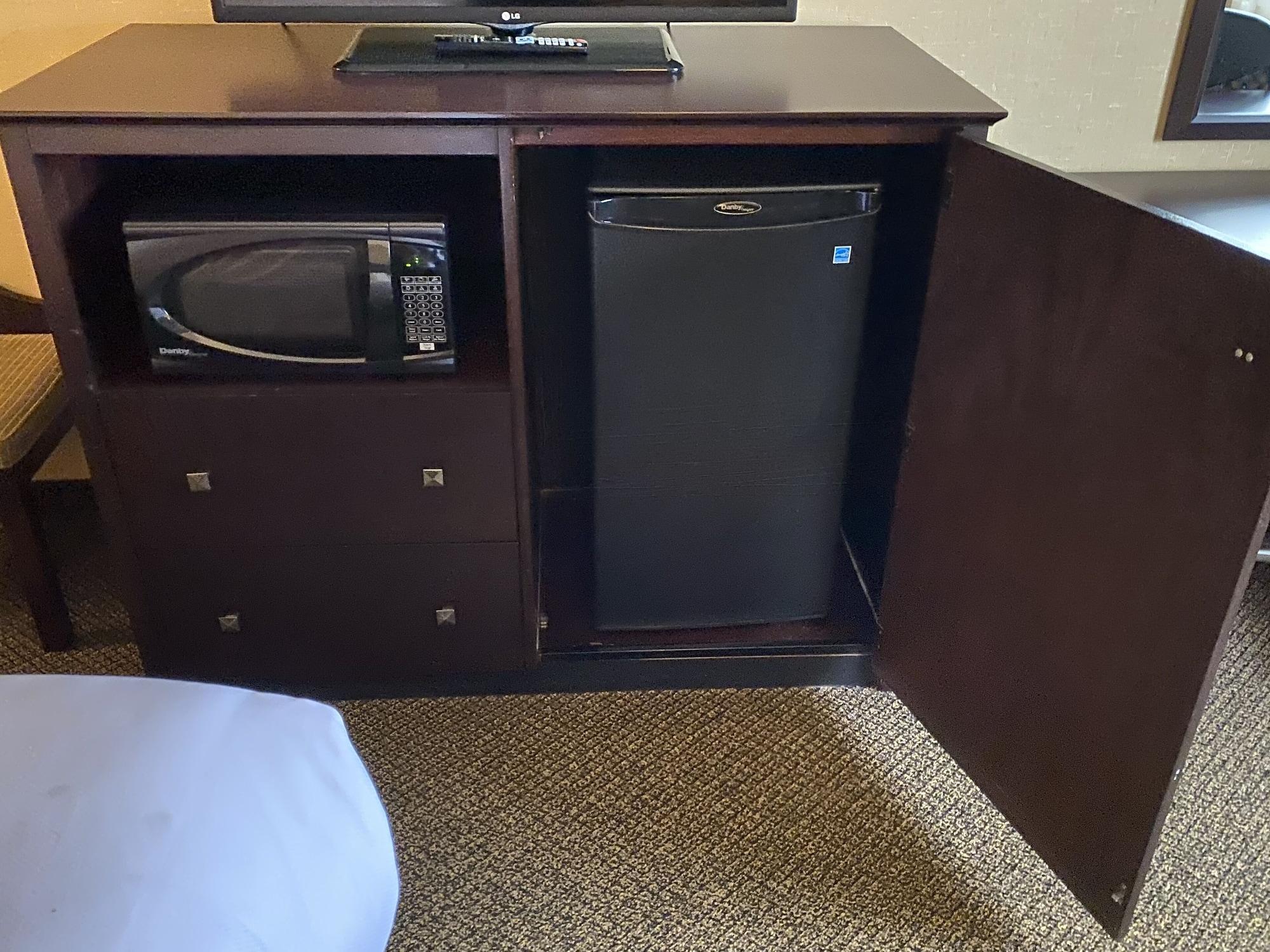 Comfort Inn & Suites Wadsworth Luaran gambar