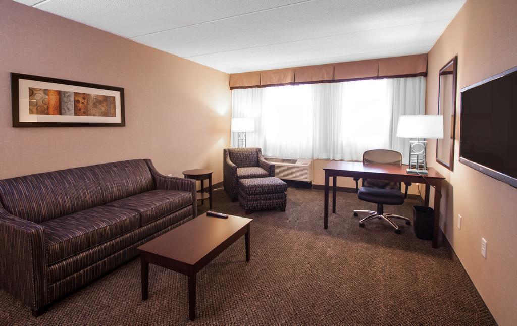 Comfort Inn & Suites Wadsworth Luaran gambar