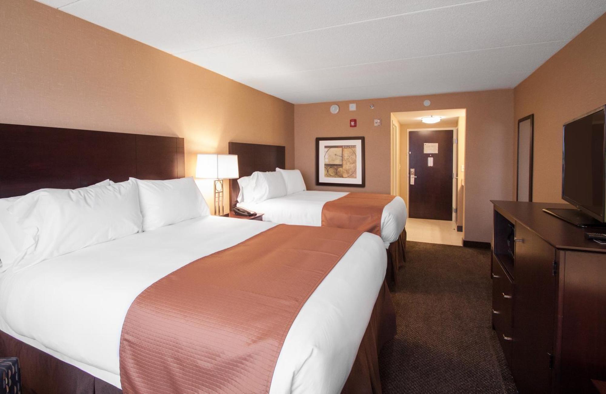 Comfort Inn & Suites Wadsworth Luaran gambar