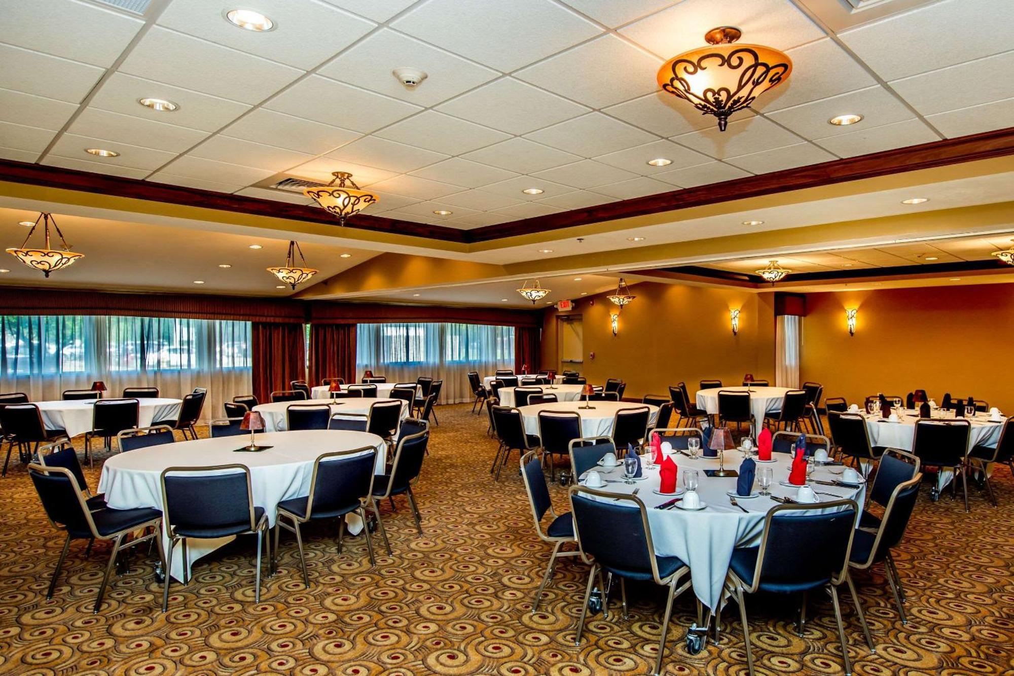 Comfort Inn & Suites Wadsworth Luaran gambar