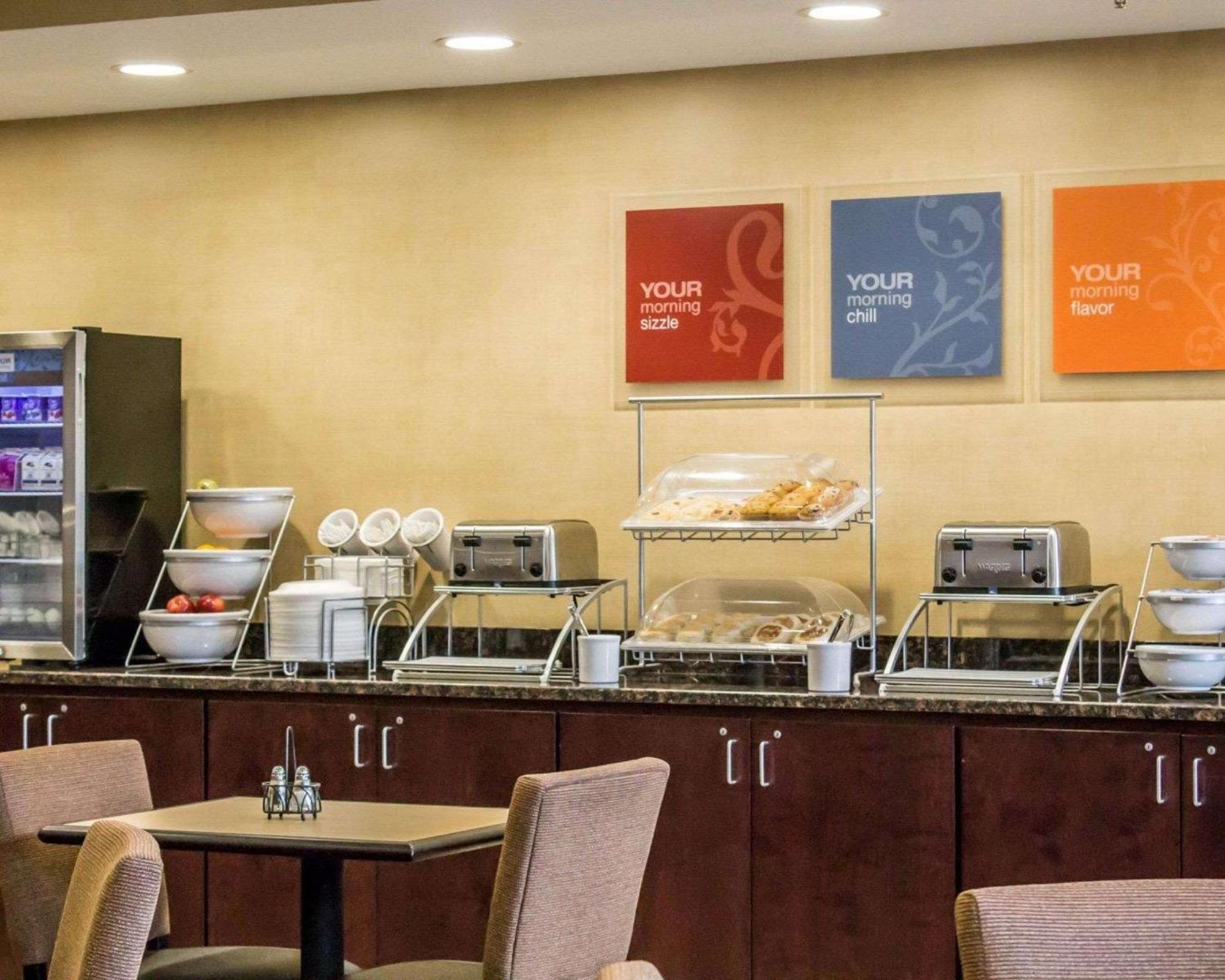 Comfort Inn & Suites Wadsworth Luaran gambar