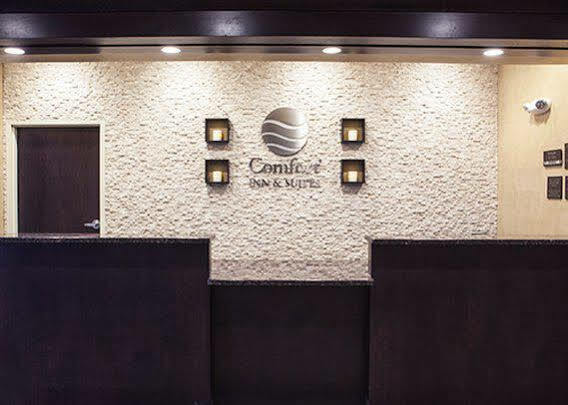 Comfort Inn & Suites Wadsworth Luaran gambar